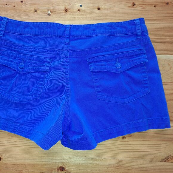 Beautiful Blue Faded Glory Shorts with Pockets - Picture 4 of 6